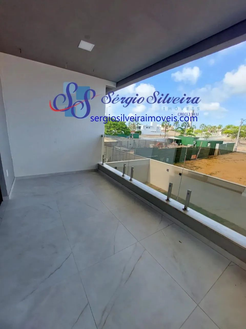 Belíssima casa no Eusébio com 4 suítes, lazer completo. - Foto 3