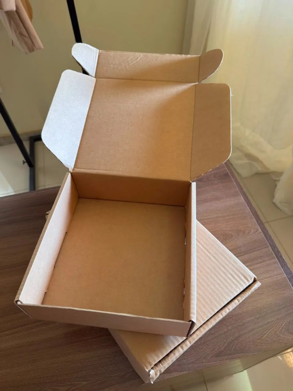 Caixa de papelão para envio E-commerce (277 unidades)