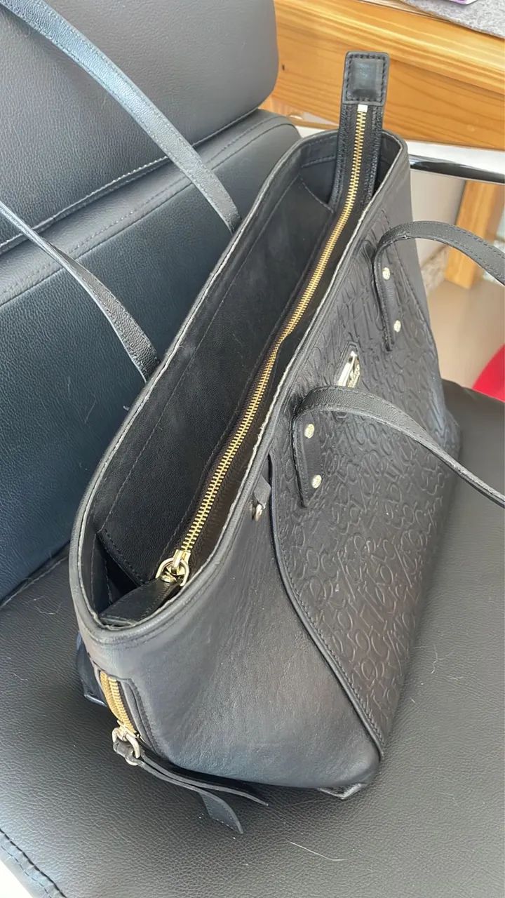 Bolsa Vitor Hugo preta - Foto 2