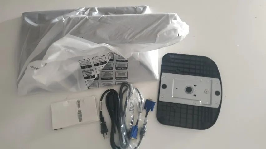 Monitor Lenovo ThinkVision E2003ba - 19,5 | Novo na Caixa Original - Foto 3