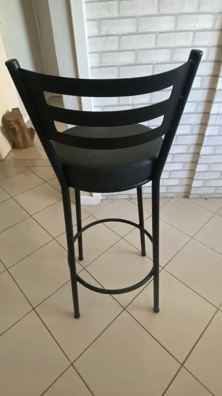 3 banquetas altas com estofado - Foto 5