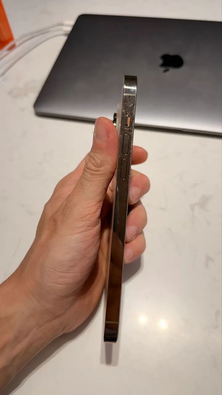 iPhone 14 Pro Max - 128gb - Foto 2