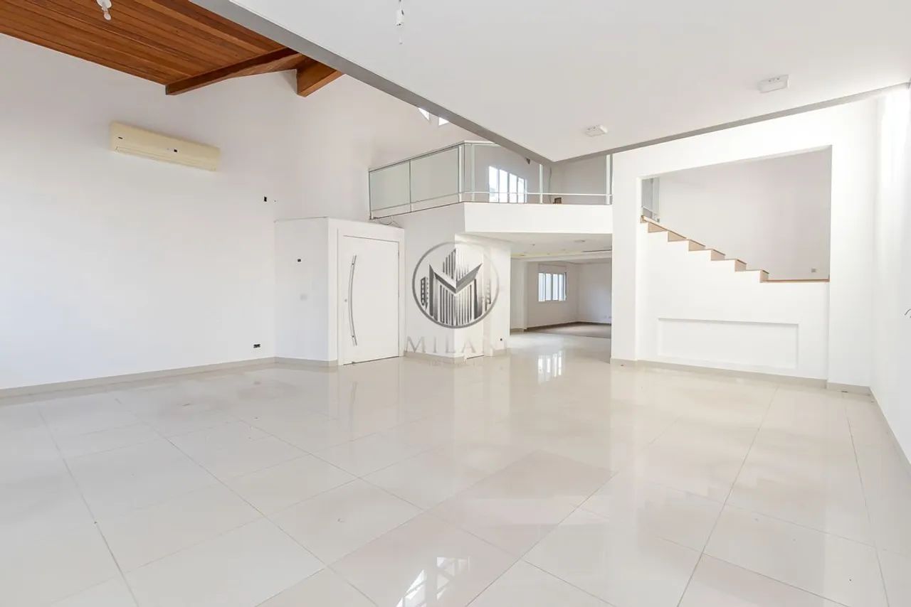 Casa Comercial Ampla e Versátil na Vila Isabel  195m² com pé direto duplo - Foto 2