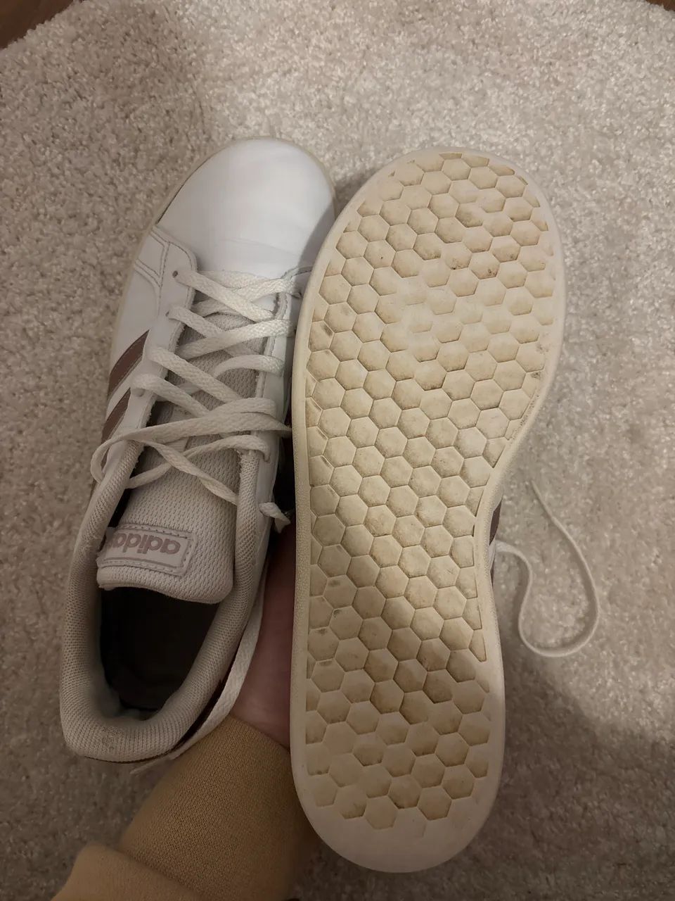 Tênis adidas branco e rose número 36 - Foto 4