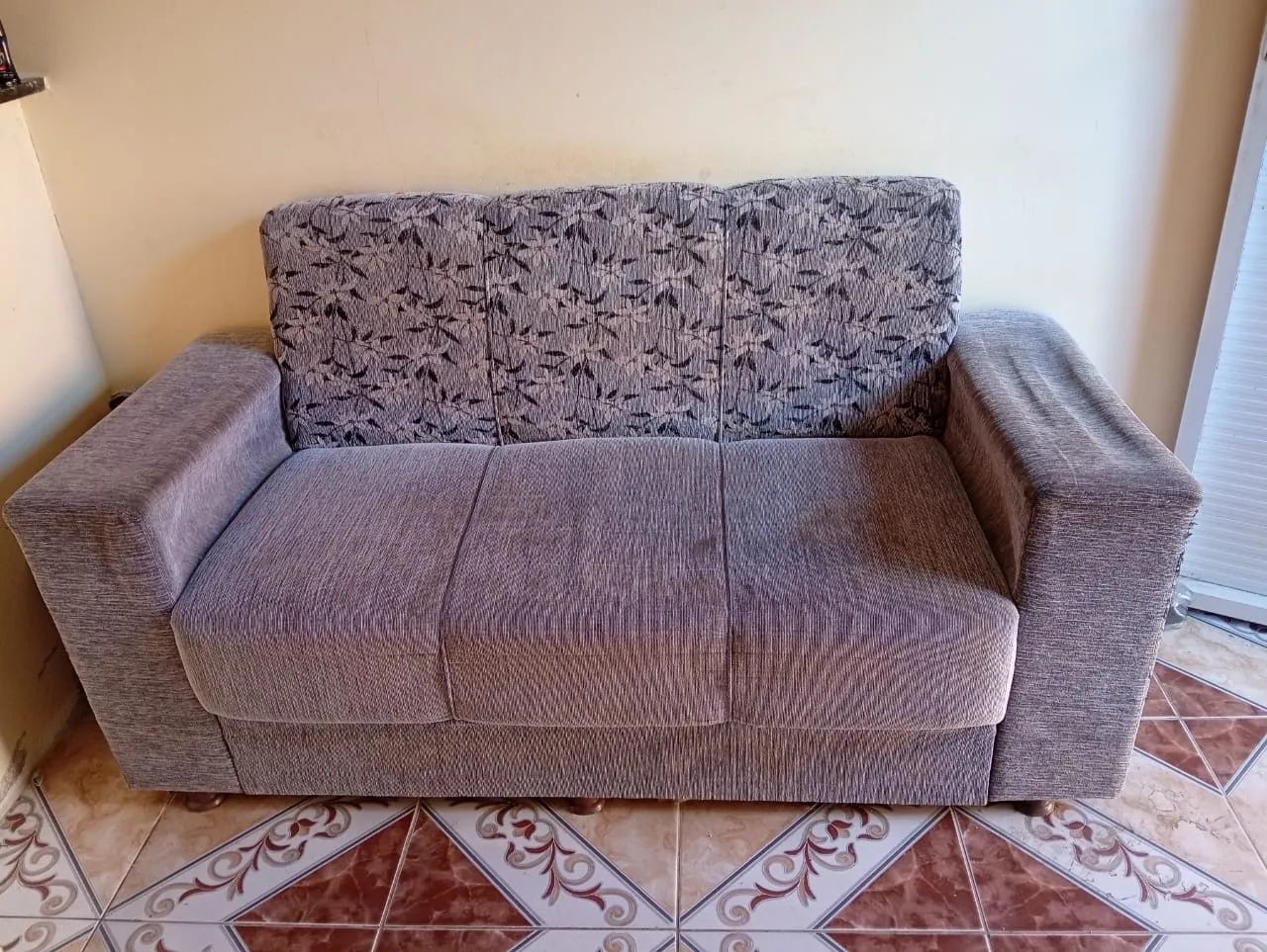 Vendo sofá semi-novo