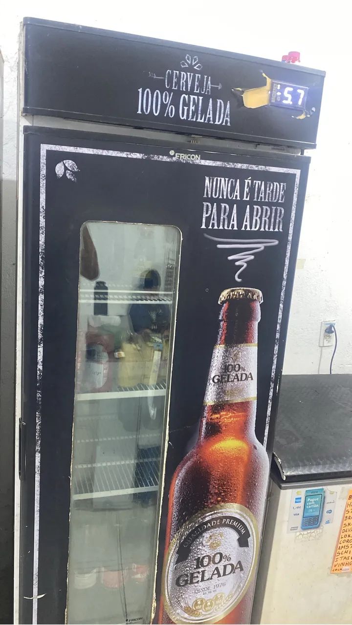 Expositor e cervejeira 