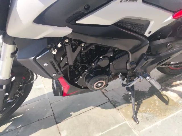 BAJAJ Dominar 250cc - Foto 4
