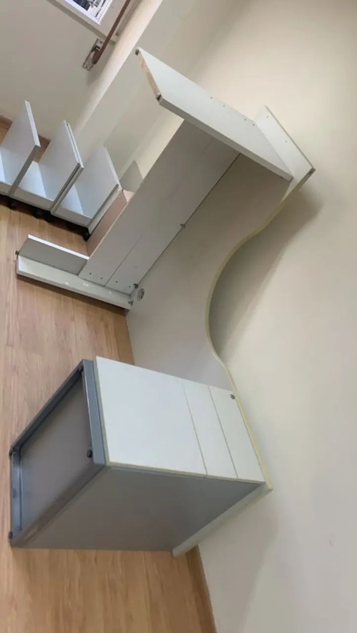 Mesa em L com gaveteiro em ótimo estado.   - Foto 4