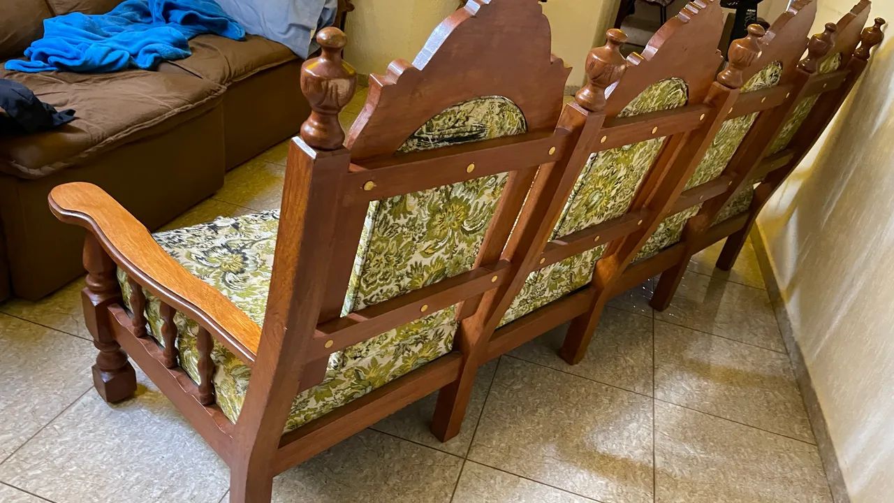 Sofa antigo estilo colonial - Foto 4