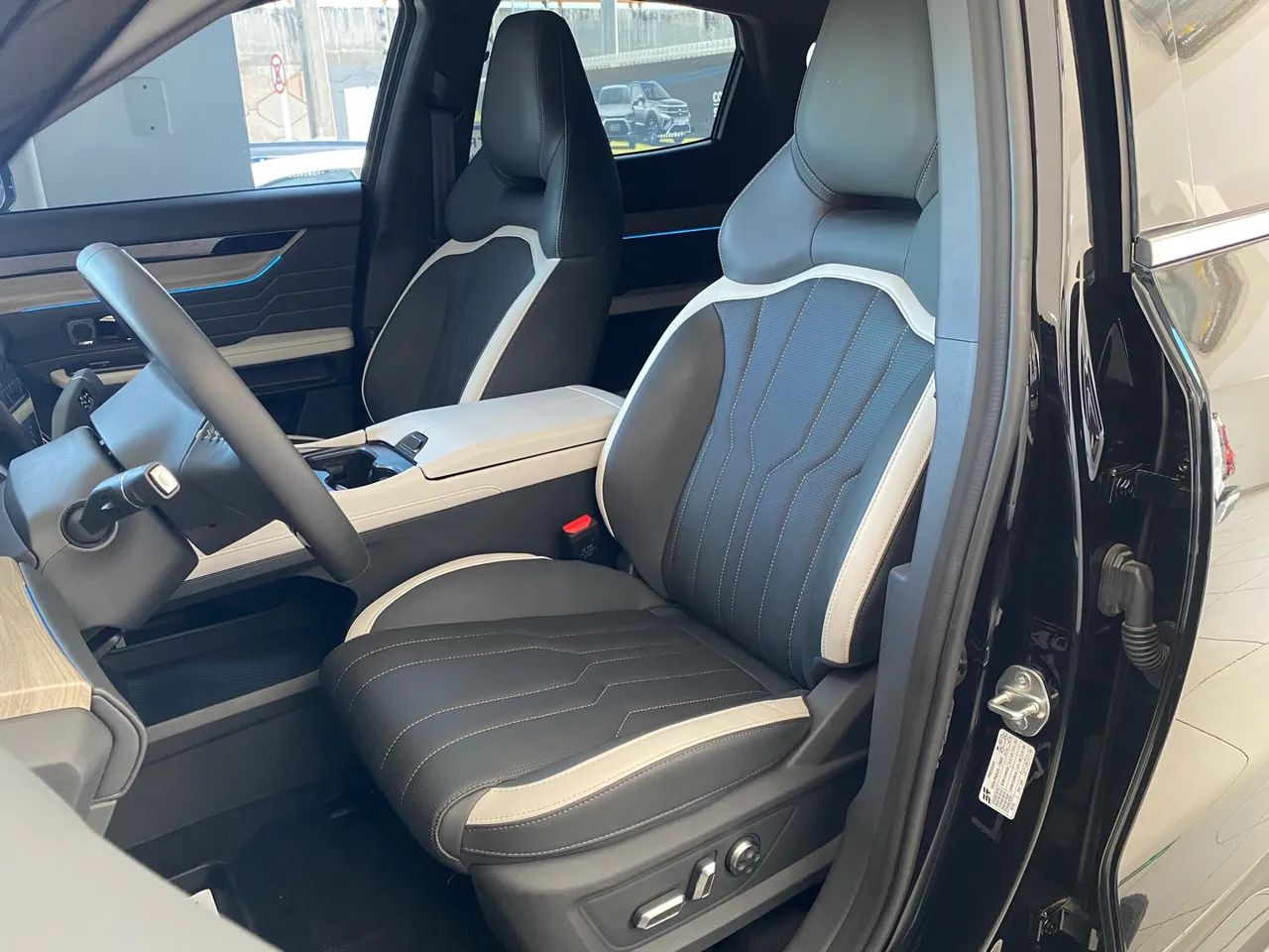 Jetour S06 Premium 2027 - Foto 4