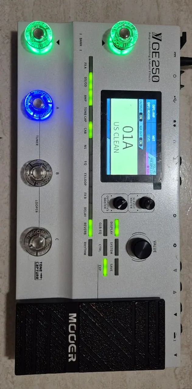Pedaleira Mooer GE 250