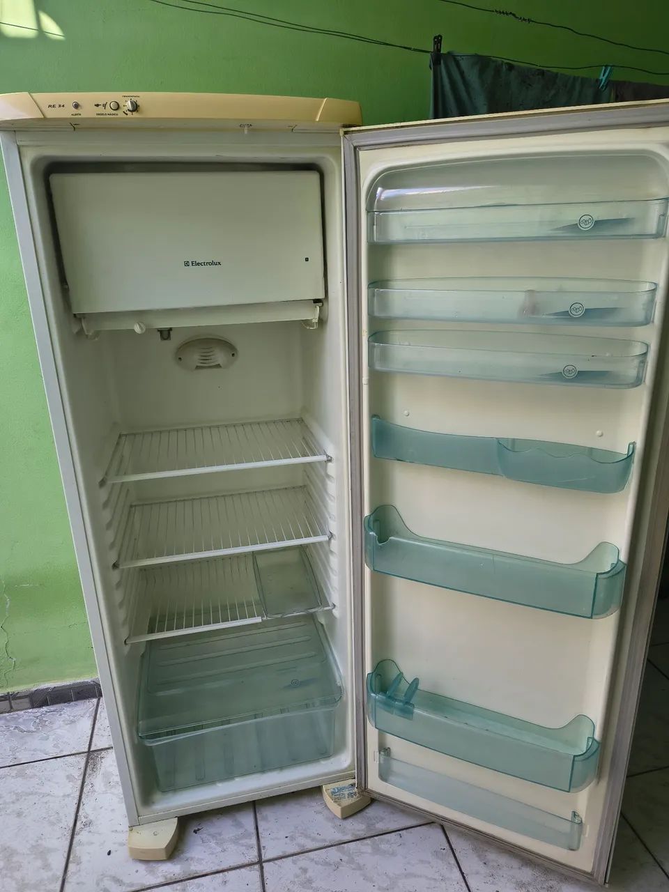 GELADEIRA ELETROLUX 220V - Foto 3