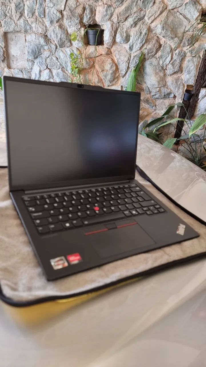 Notebook lenovo thinkpad e14 gen6 Ryzen 7 7735HS 16gb  - Foto 2
