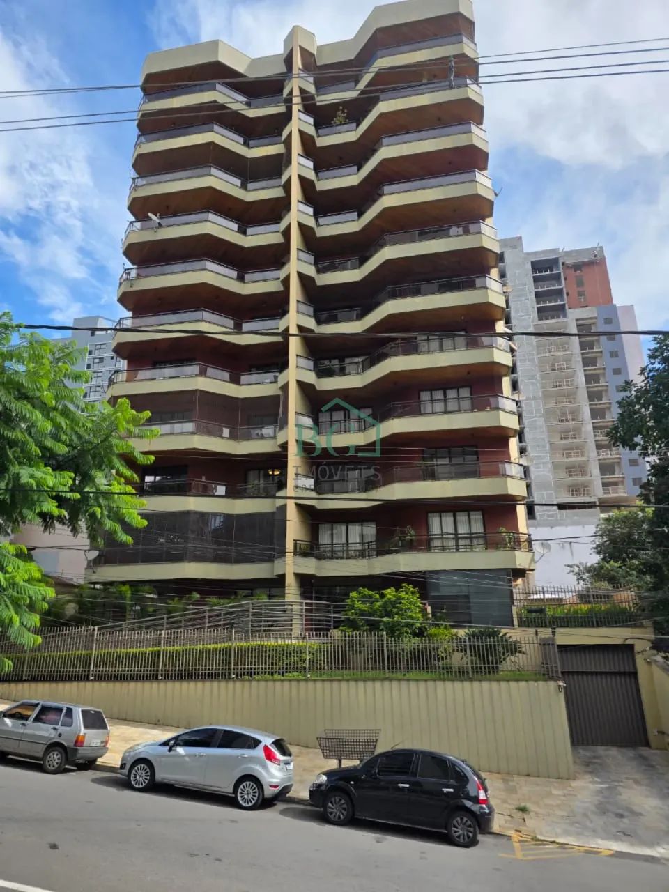 Edifício Renascença - Excelente apartamento de 244,69m² á venda no centro de Poços de Cald