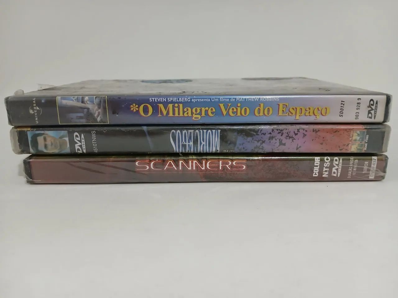 Raros Filmes DVDs lacrados O milagre veio do espaço, Morcegos e Scanners  - Foto 5