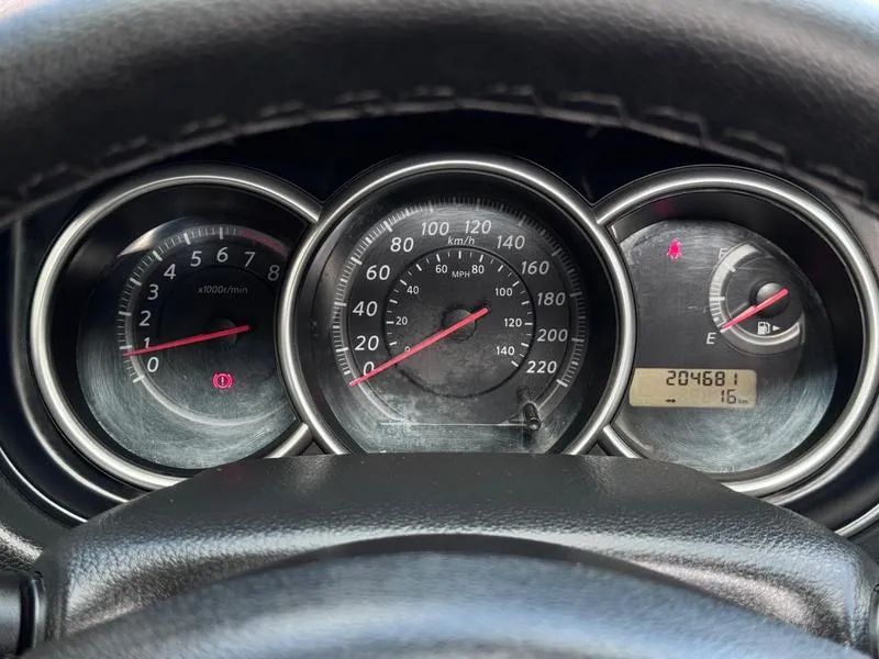 Nissan Tiida SL 1.8/1.8 Flex 16V Mec., foto 9 de 20