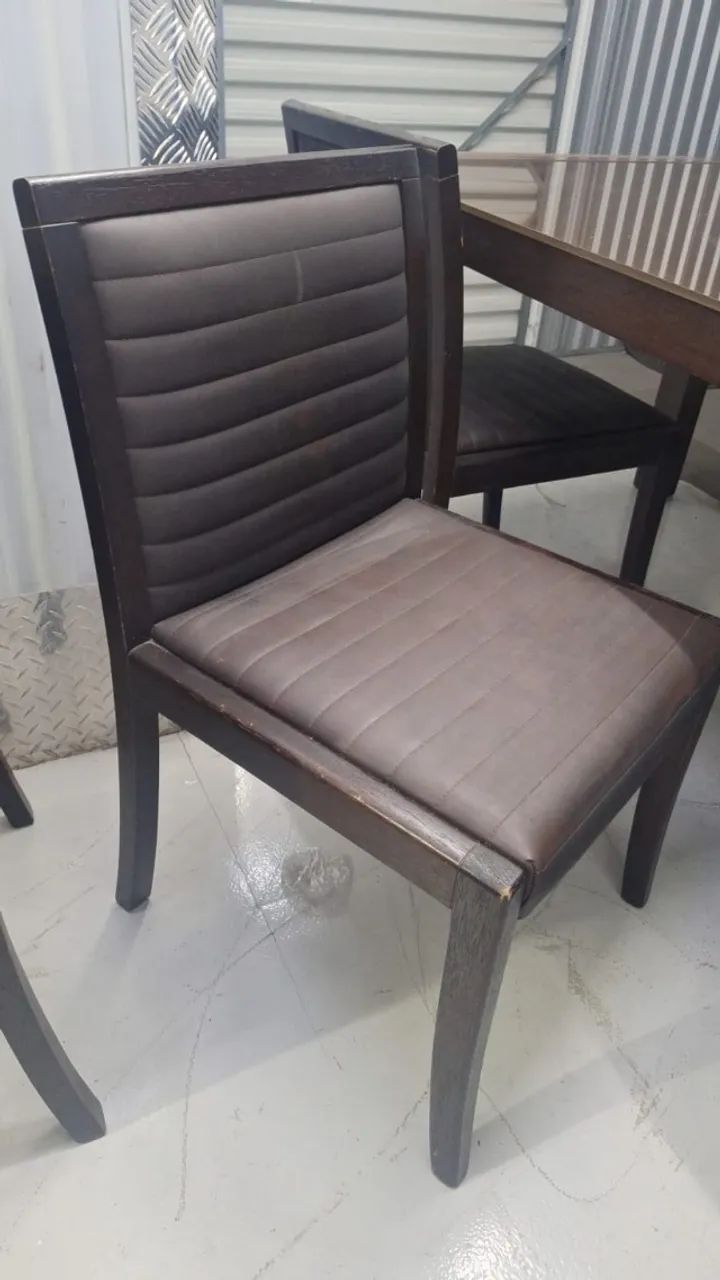 Mesa Com 6 Cadeiras Usada - Foto 2