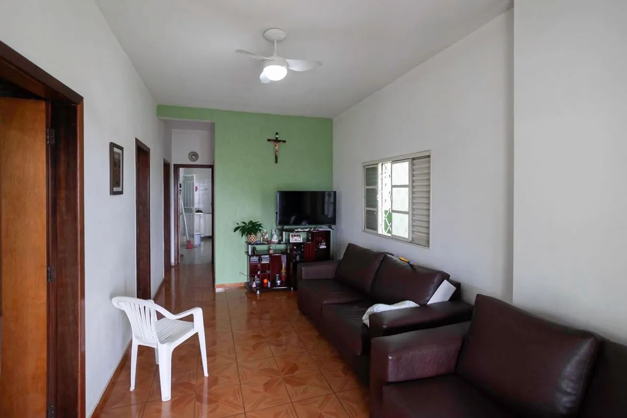 Casa à Venda - Aparecida, 4 Quartos, 200 m2