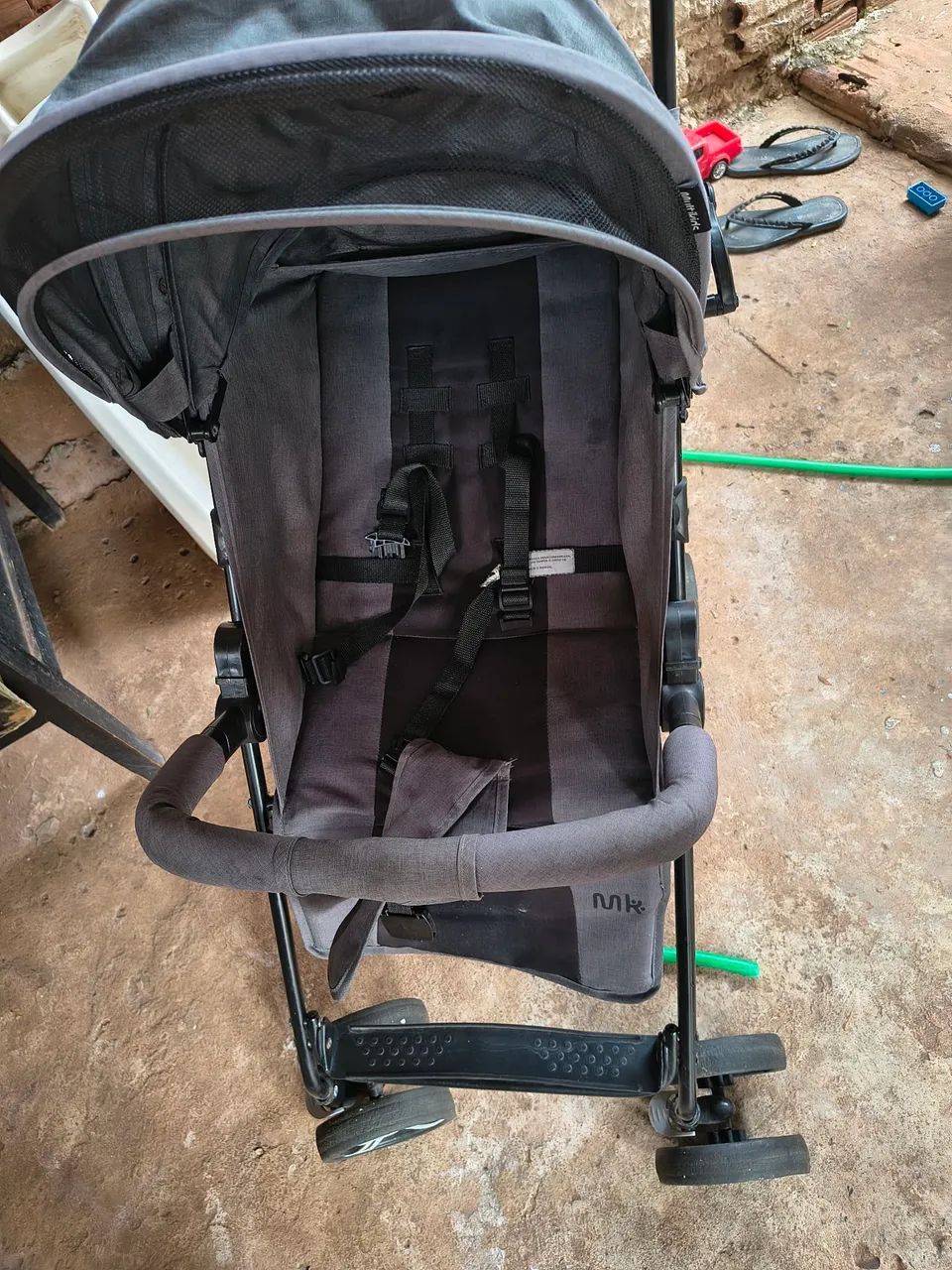 Carrinho de bebe usando  - Foto 2