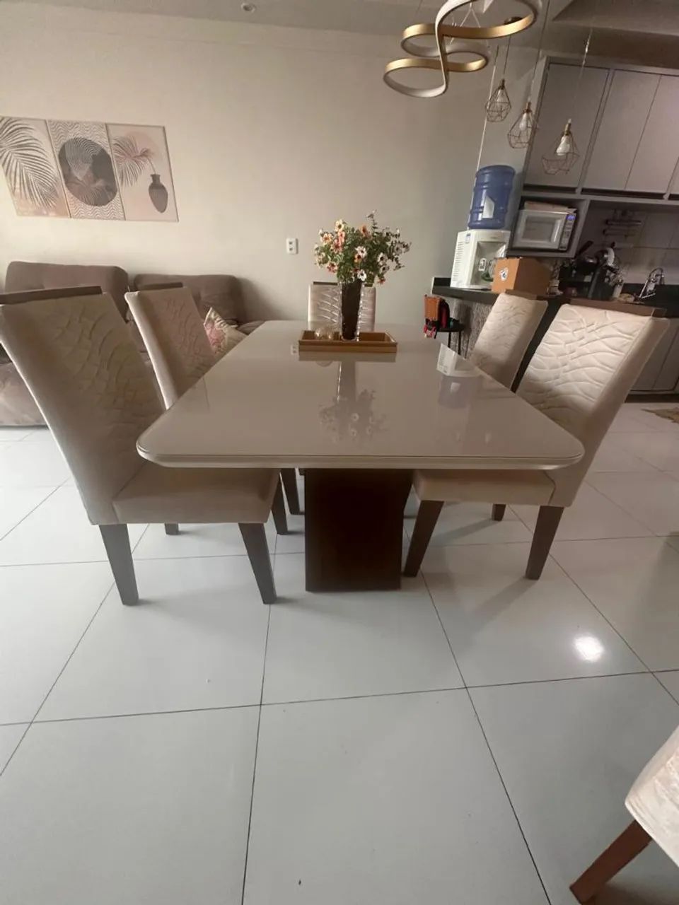 Vendo mesa com 6 cadeiras  - Foto 3