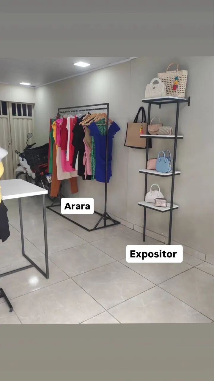 Araras de roupas de loja  - Foto 2