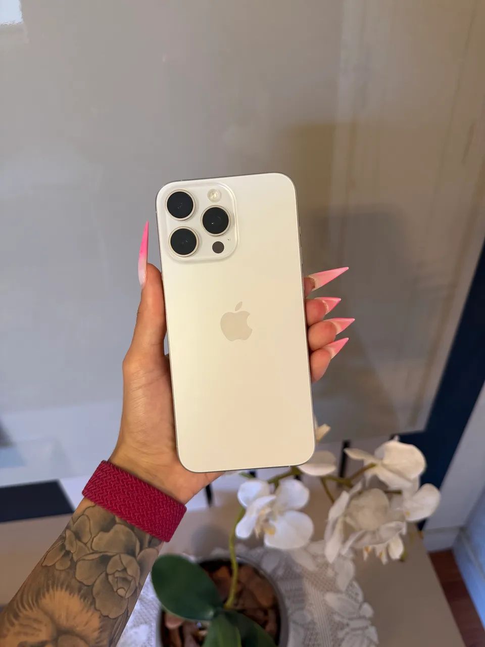 iPhone 16 Pro Max Titânio Branco IMPECÁVEL  - Foto 2