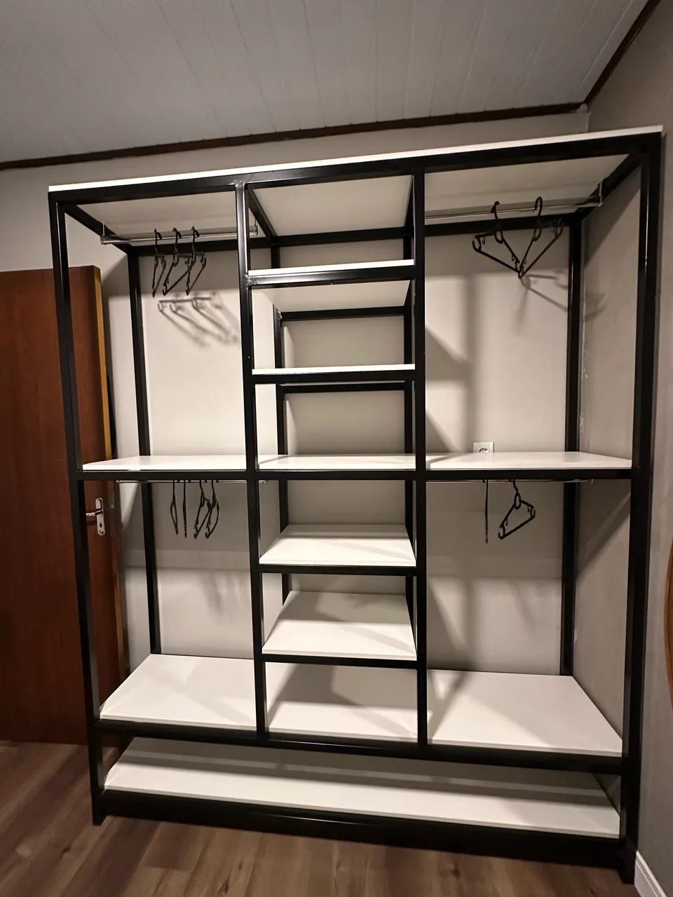 Guarda-Roupa Closet Industrial em Aço e MDF - Foto 2