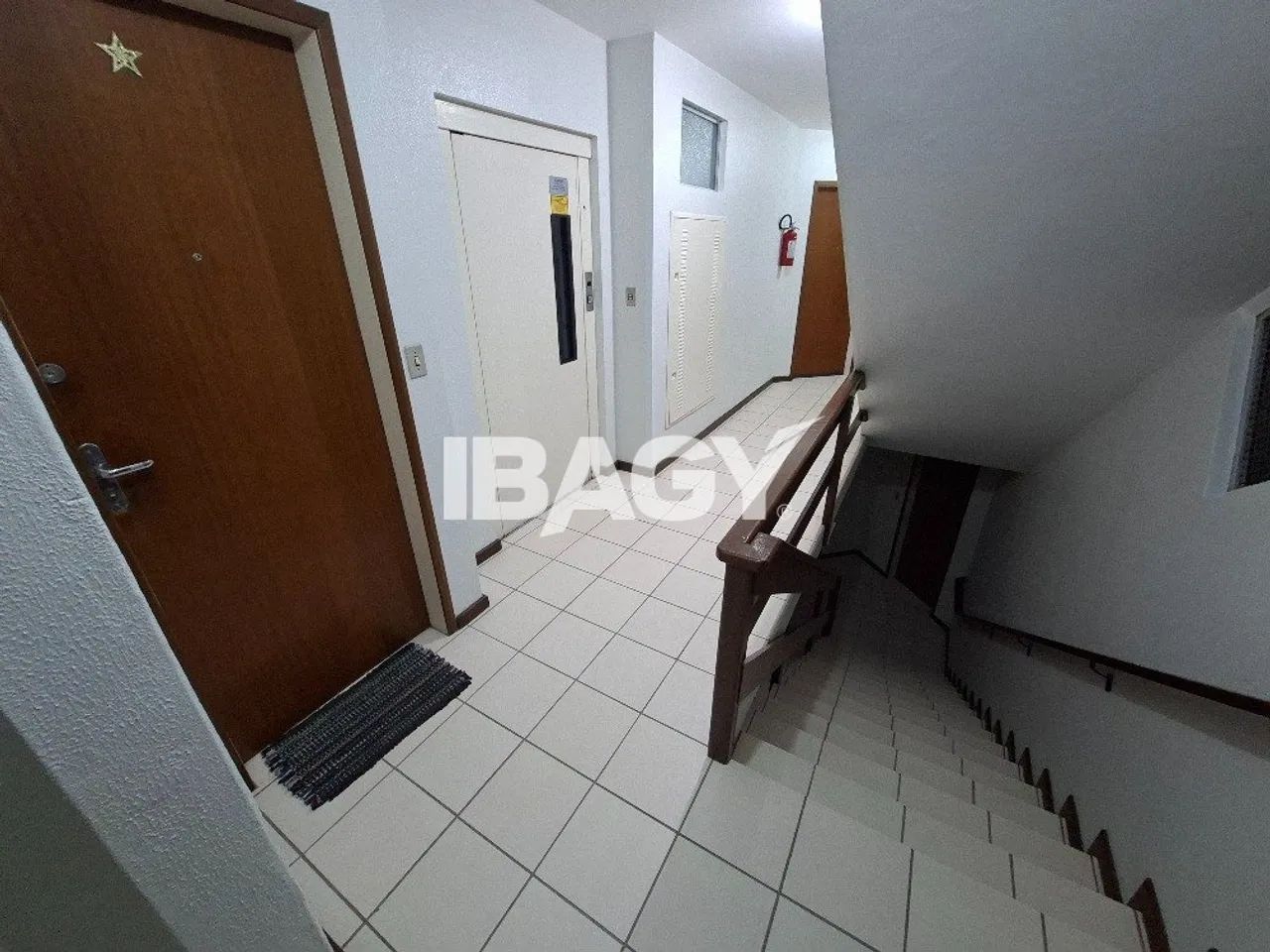 Excelente Apartamento 2 dormitório(s) em Abraão - Florianópolis - Foto 5