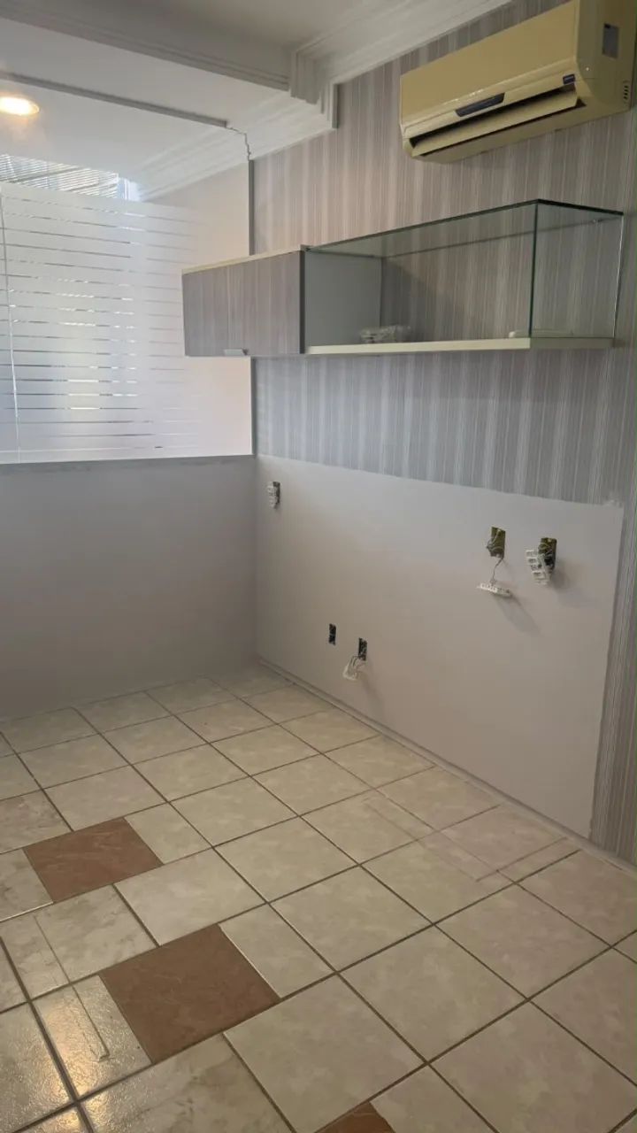 ALUGA-SE, SALA COMERCIAL, 5ºANDAR. EDIFICÍL  C. ROLIM. CENTRO FORTALEZA-CE - Foto 4