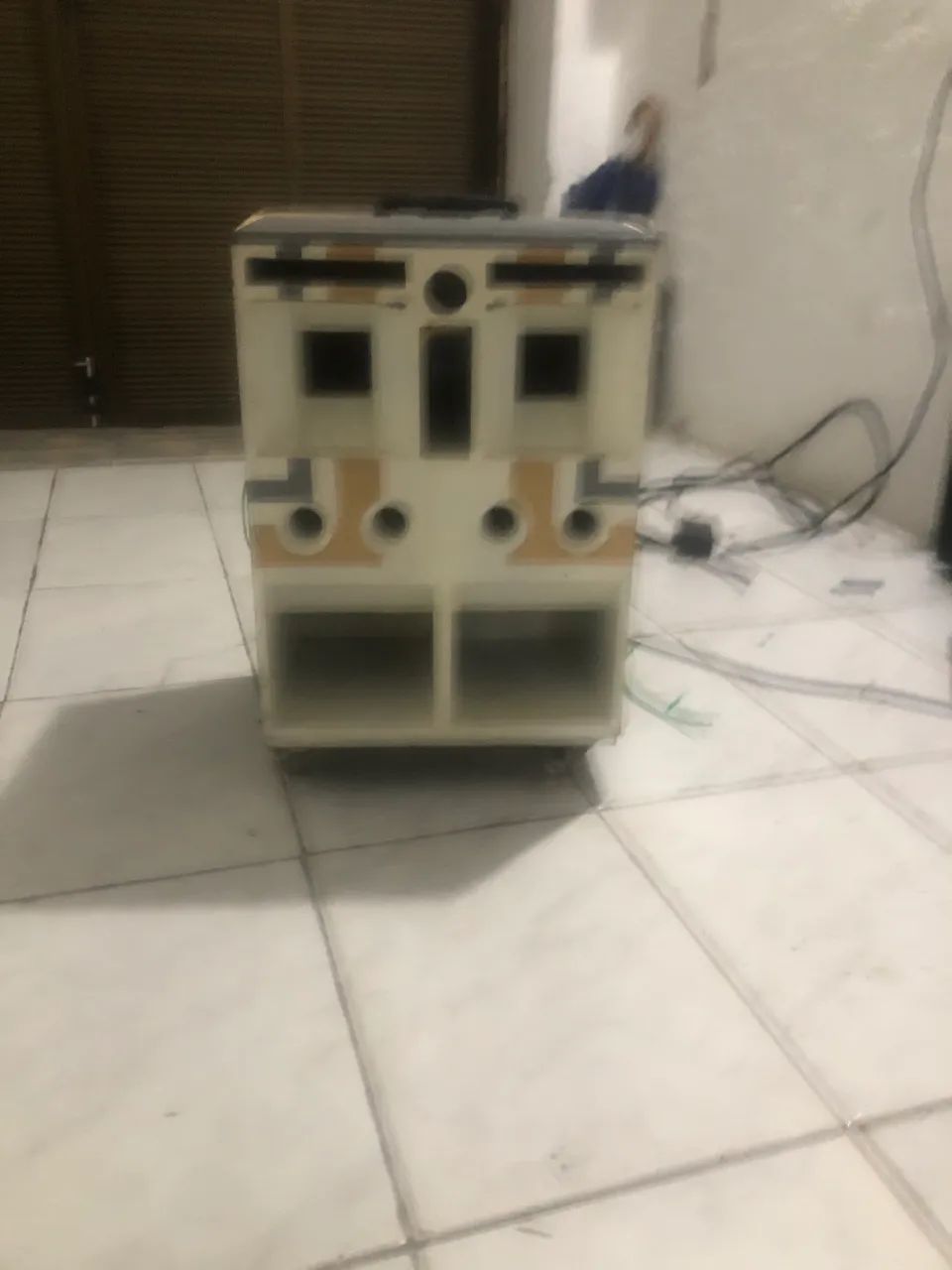 Vendo caixa bob