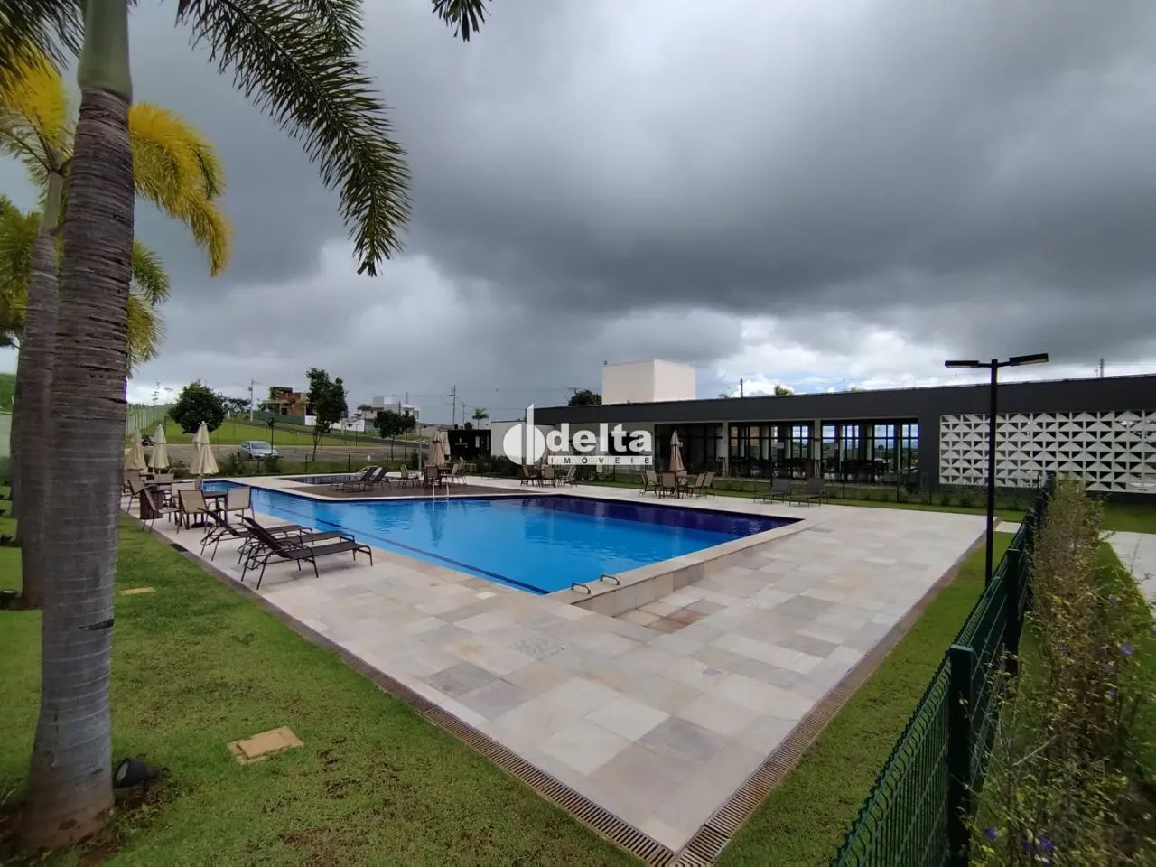 Terreno em Condomínio disponível para venda no bairro Granja Marileusa em Uberlândia-MG - Foto 11