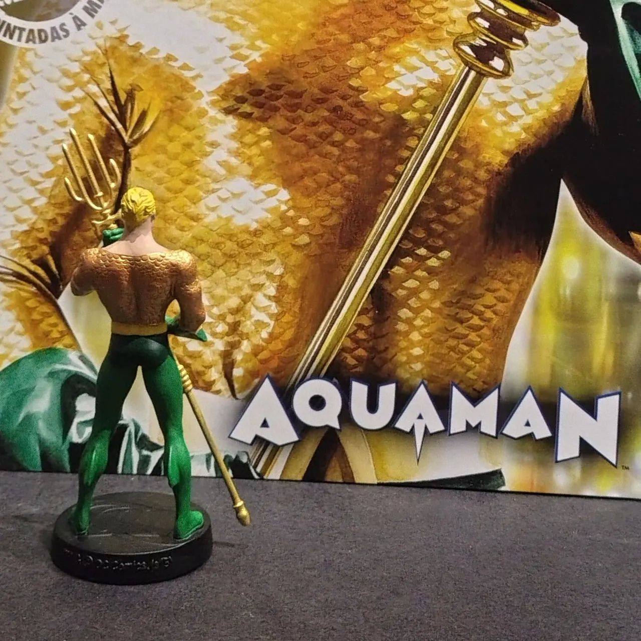 Miniatura Aquaman Eaglemoss DC Comics + Fascículo 31 - Foto 3