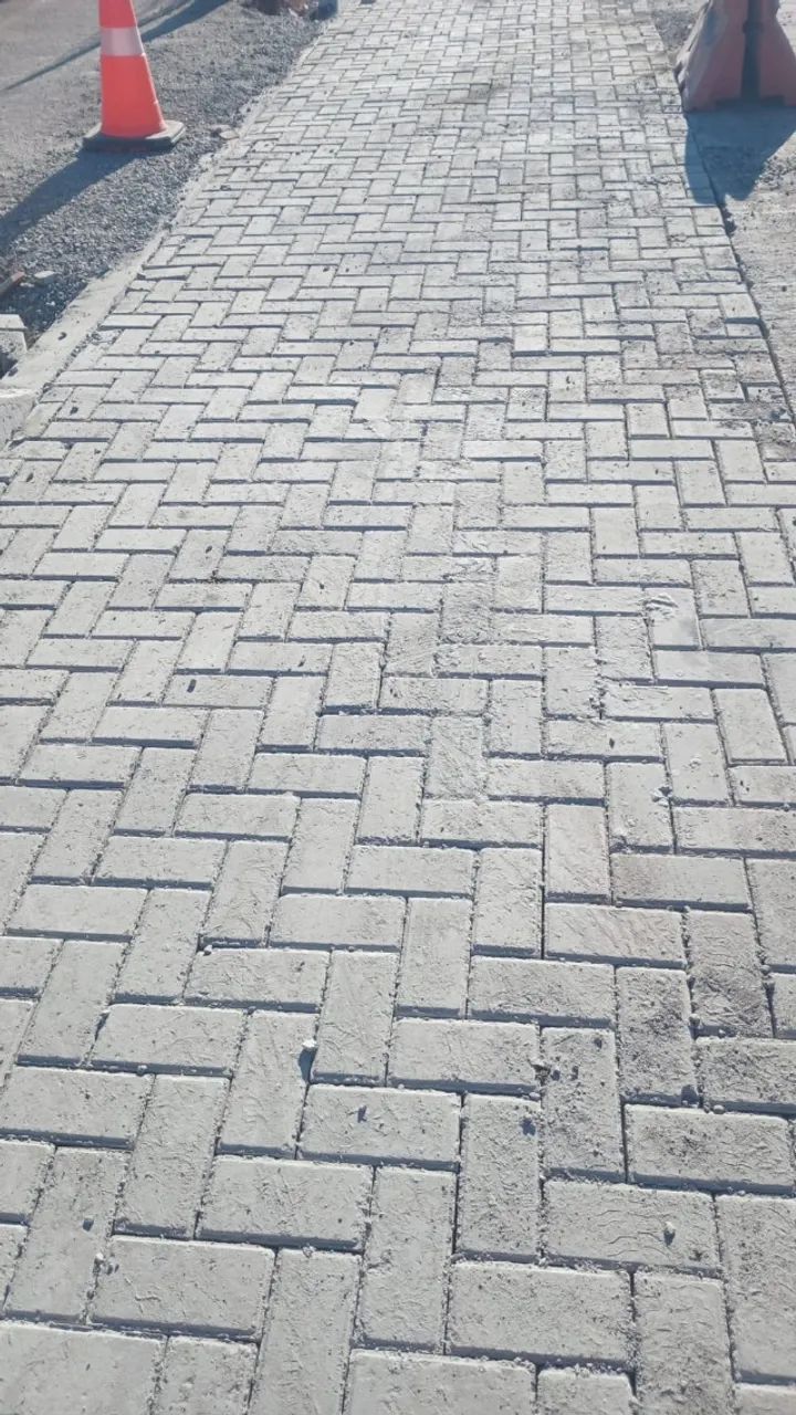 Colocação de paver faça seu orçamento serviço com qualidade e agilidade  - Foto 2
