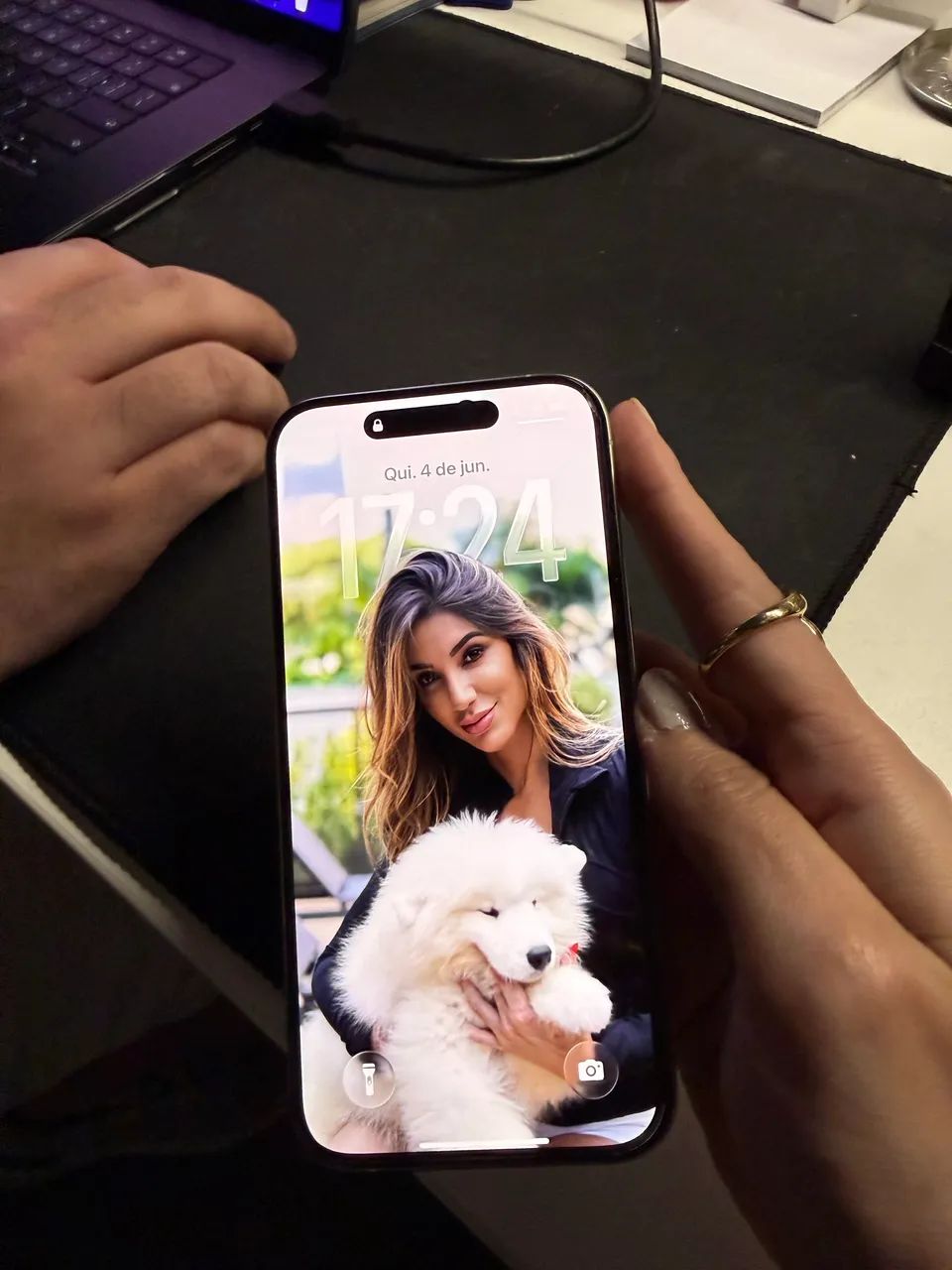 iPhone 15 pro - Foto 2