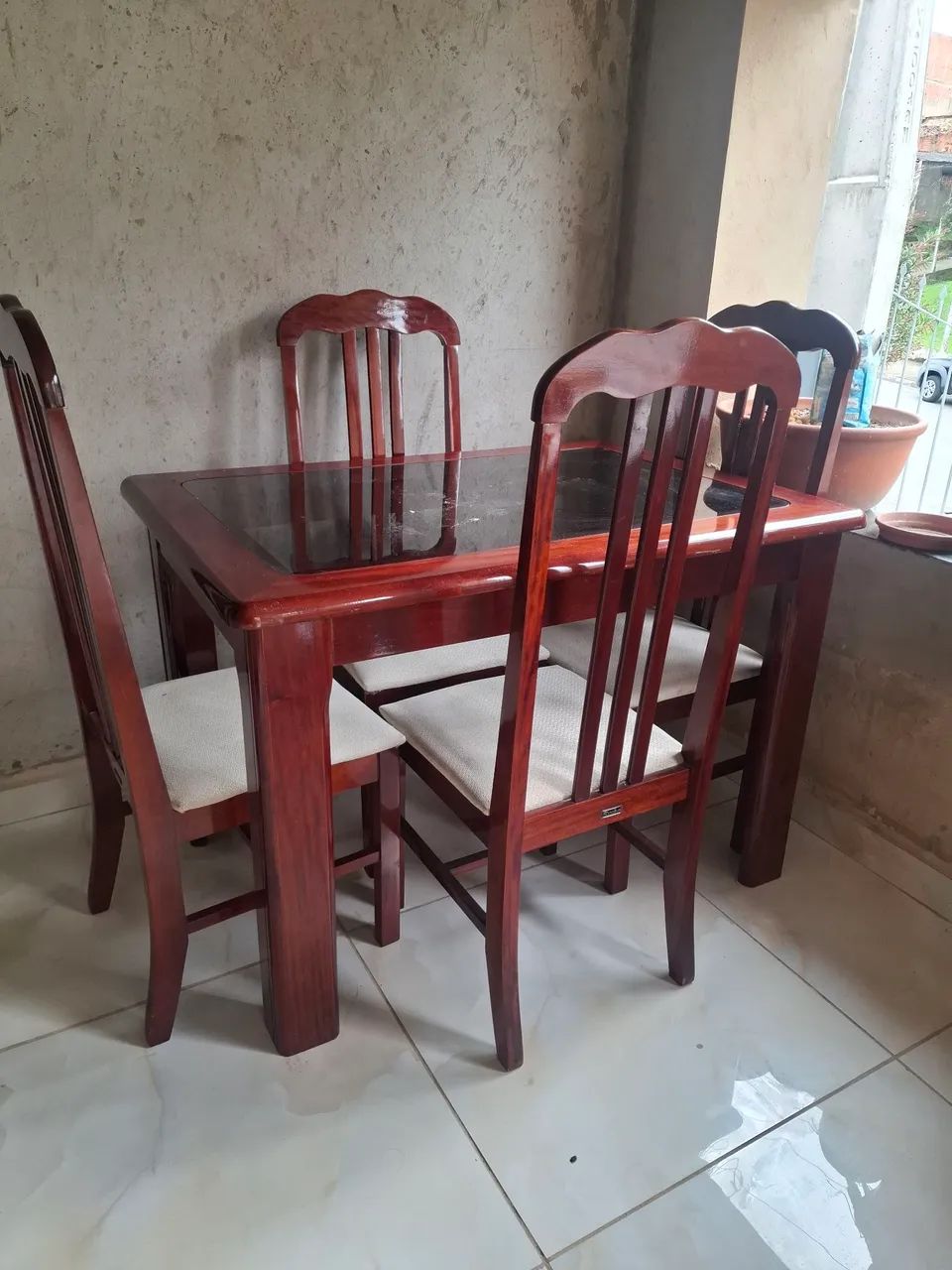 MESA MOGNO 4 CADEIRAS QUALIDADE SUPERIOR 