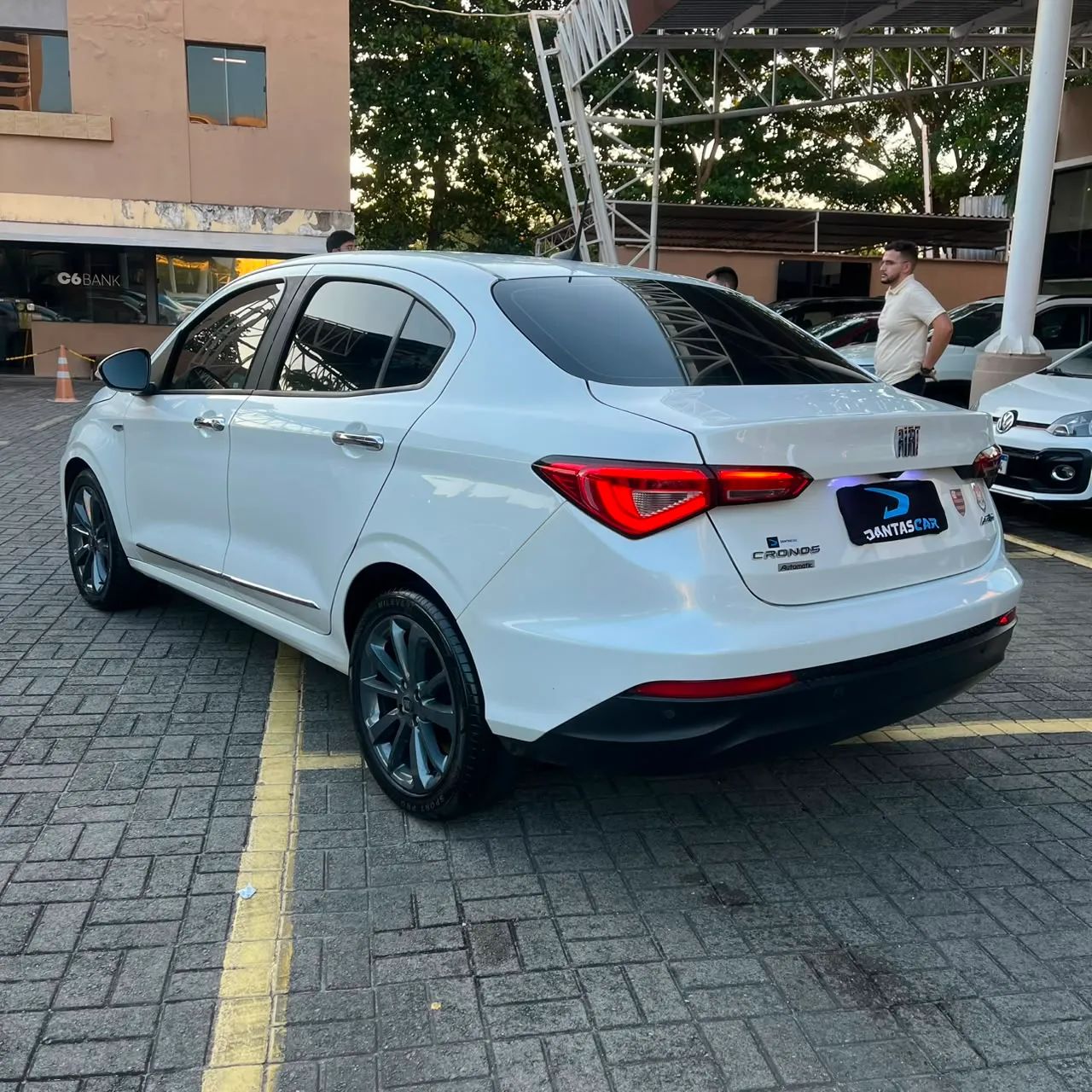Fiat Cronos Precision 1.8 16V Flex Aut. 2019 - Foto 4