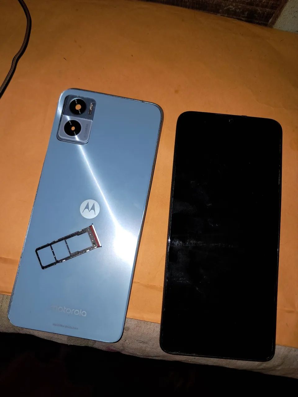 Celular Motorola com defeito 