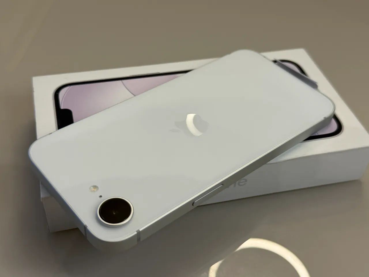 iPhone 17E 256GB Branco Novíssimo - Foto 5