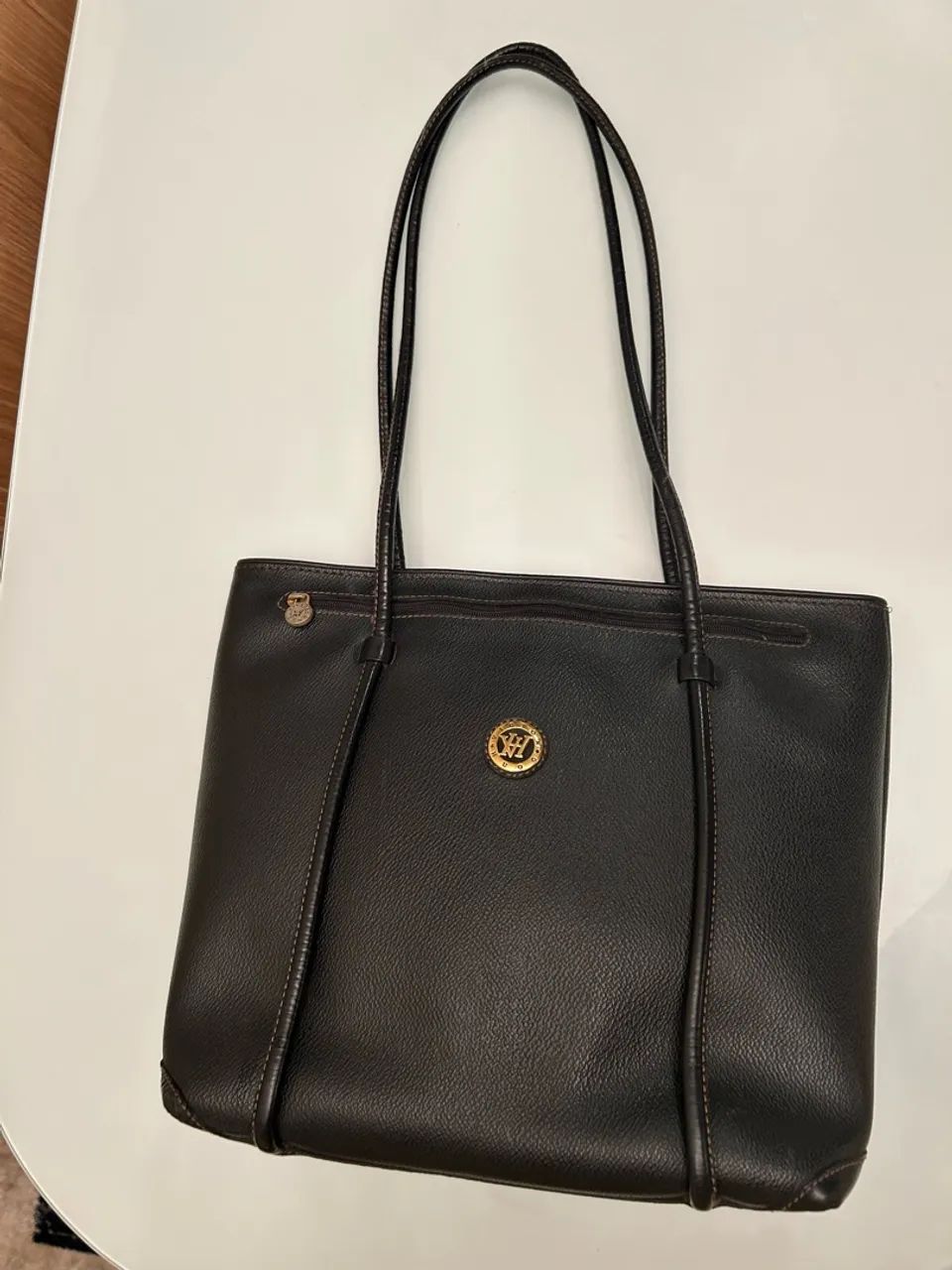 Bolsa preta Victor Hugo 