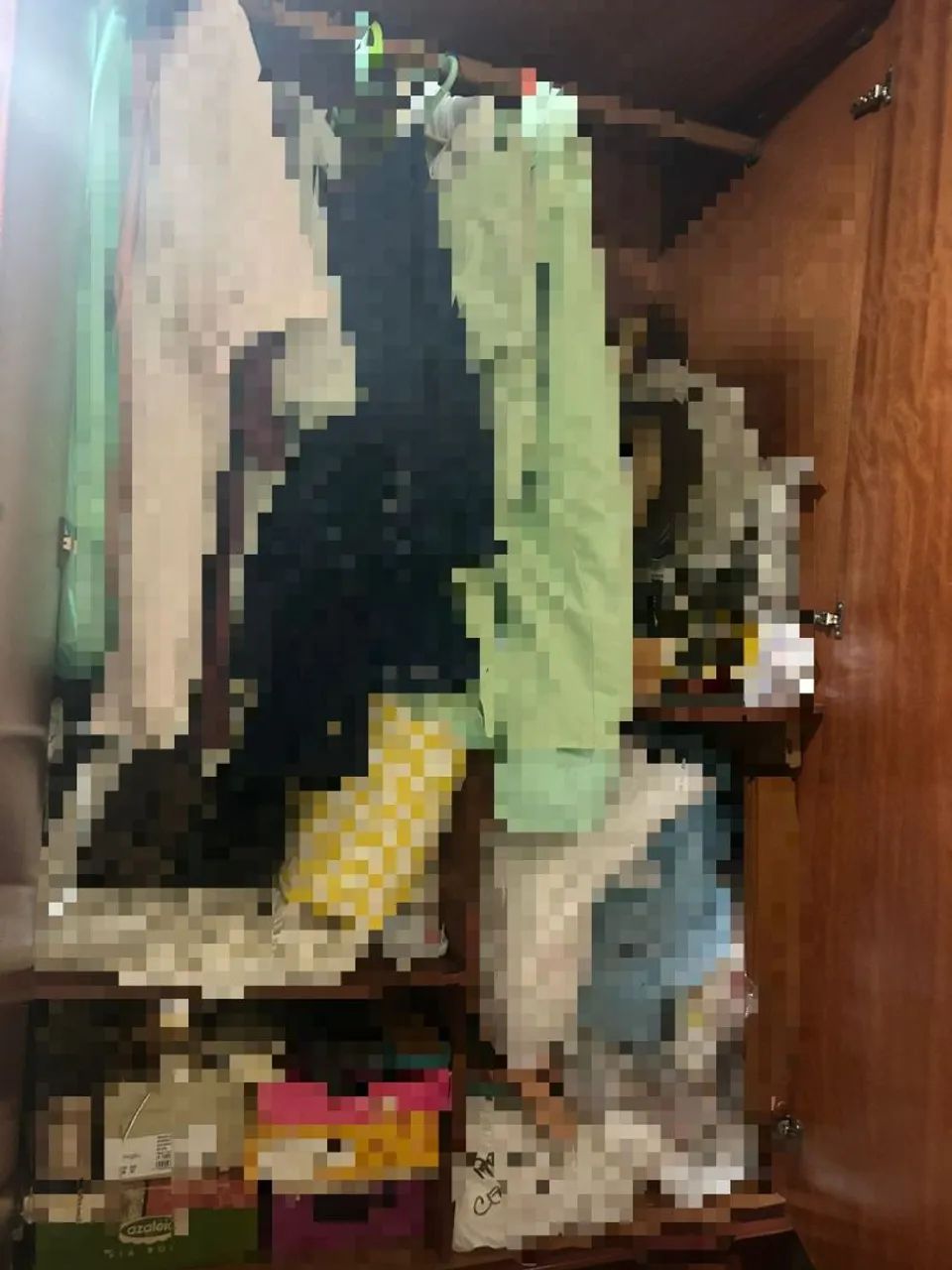 Guarda roupa Itatiaia 6 portas/6 gavetas e dois espelhos. - Foto 3