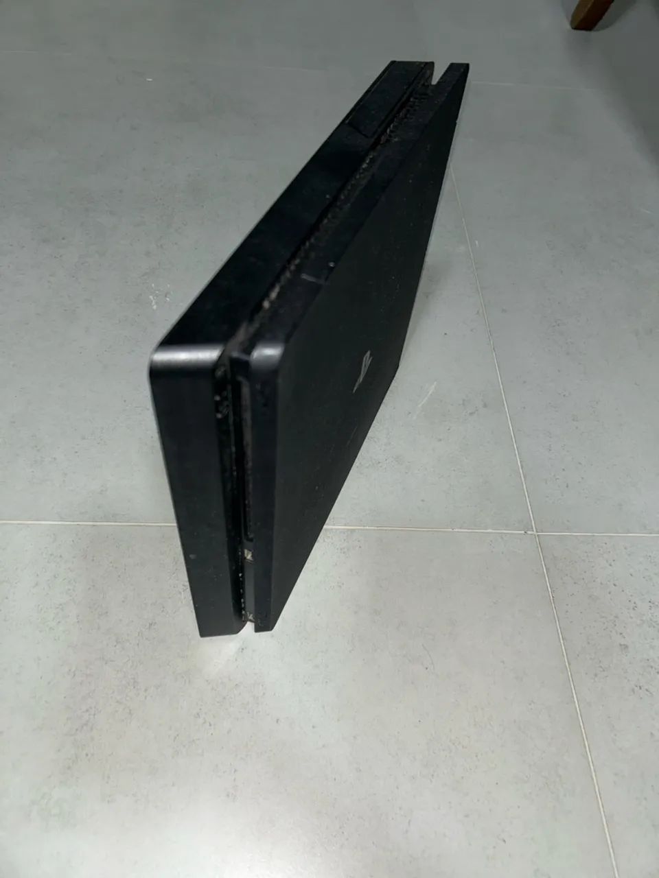 Console sony PS4 slim com 2 controles - Foto 2