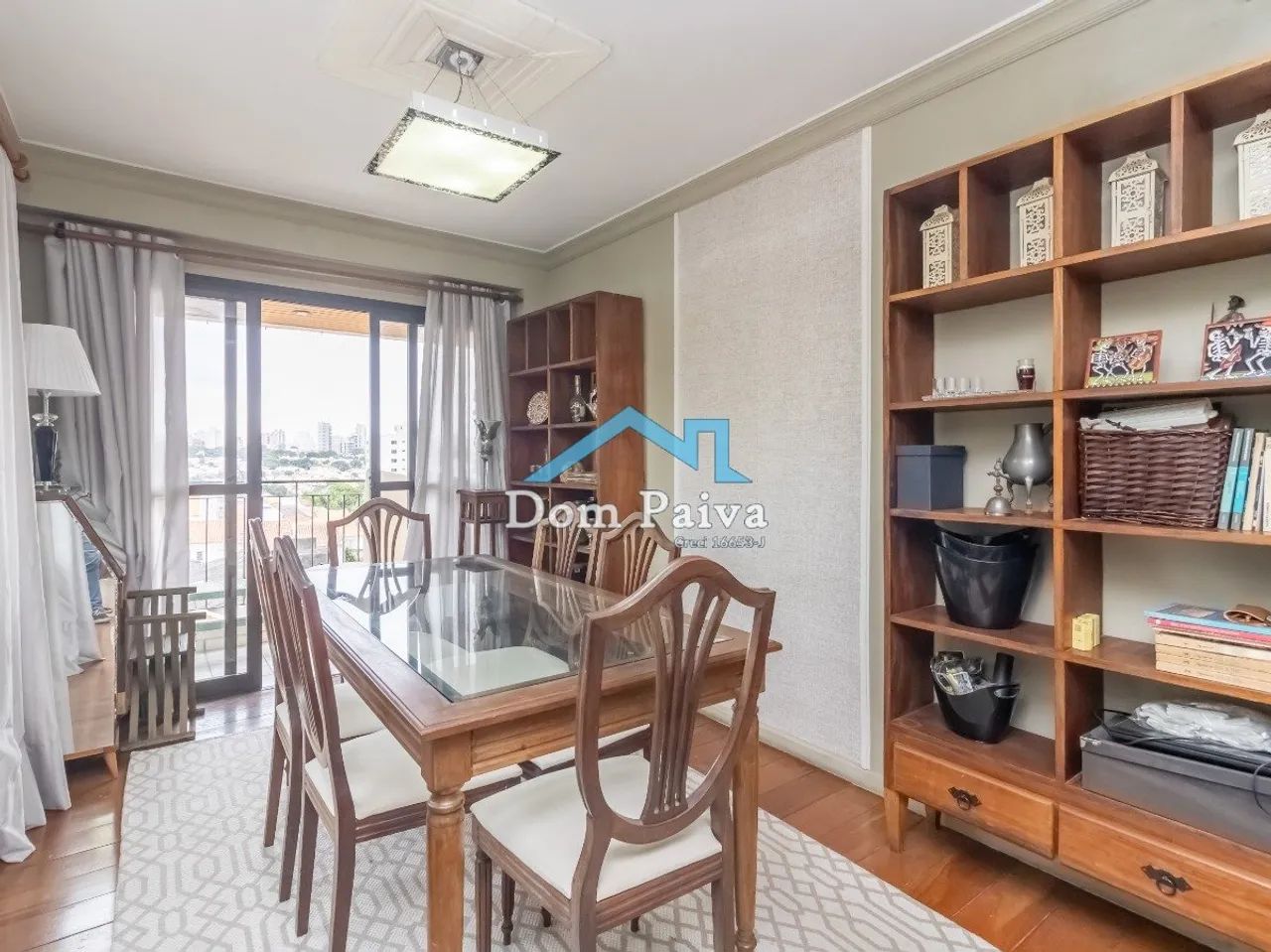 Apartamento amplo em Mirandópolis com 3 dormitórios, suíte e 2 vagas