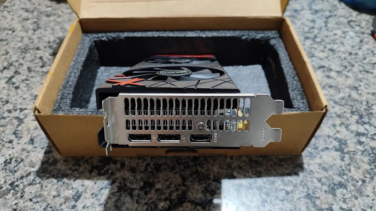 Placa de vídeo RX 580 - Foto 4