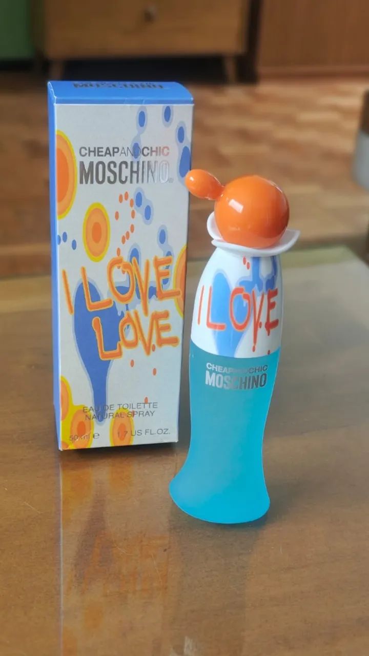 Perfume Moschino I LOVE, 50ml - Foto 3