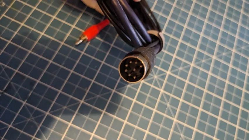 Cabo C64 áudio e vídeo 8 pinos  - Foto 2