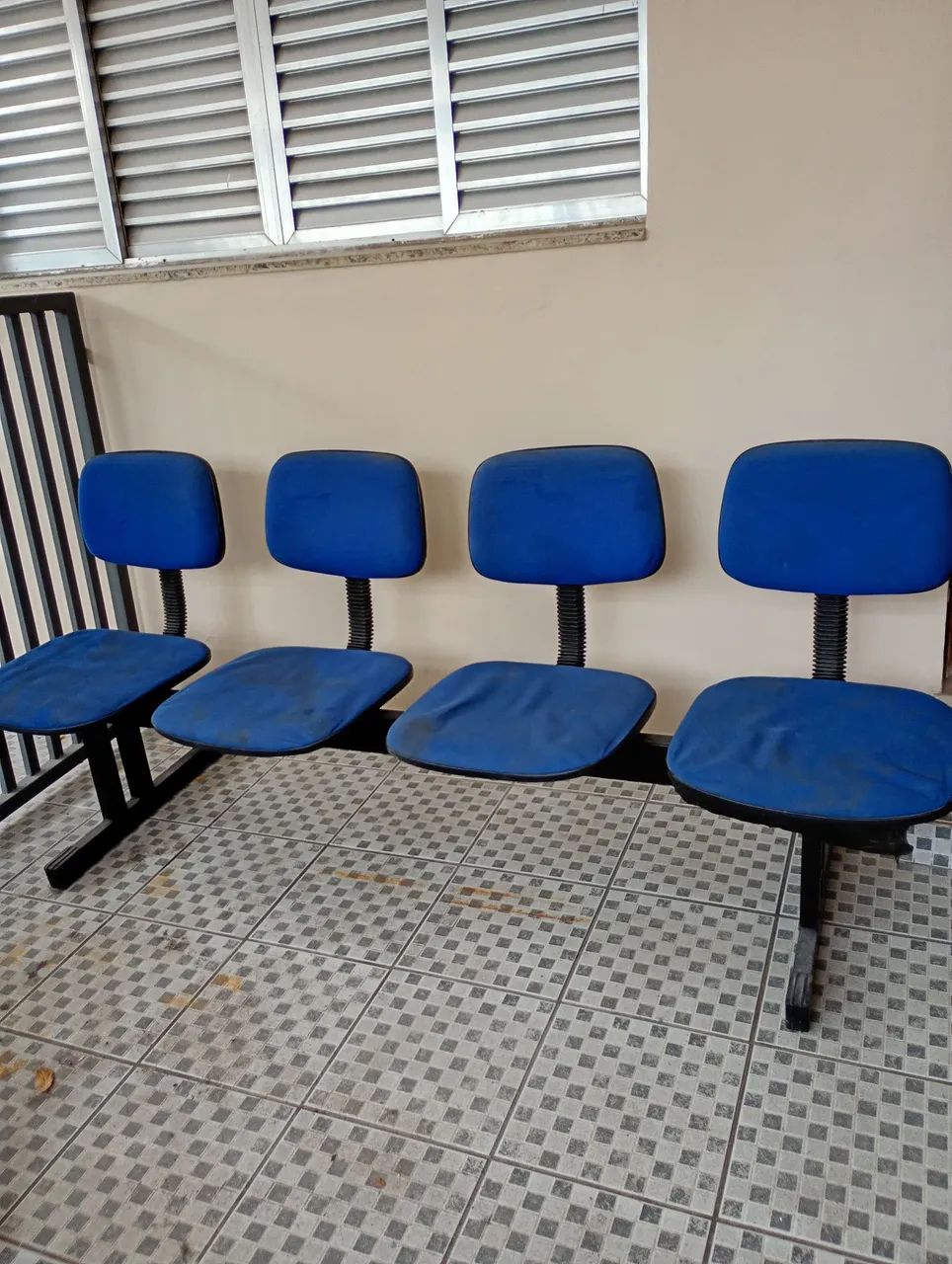 Cadeira para recepção em geral 