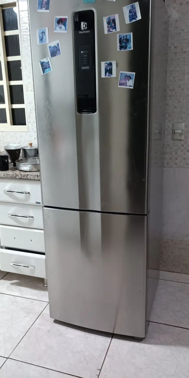 Geladeira Eletrolux 2 porta 220w