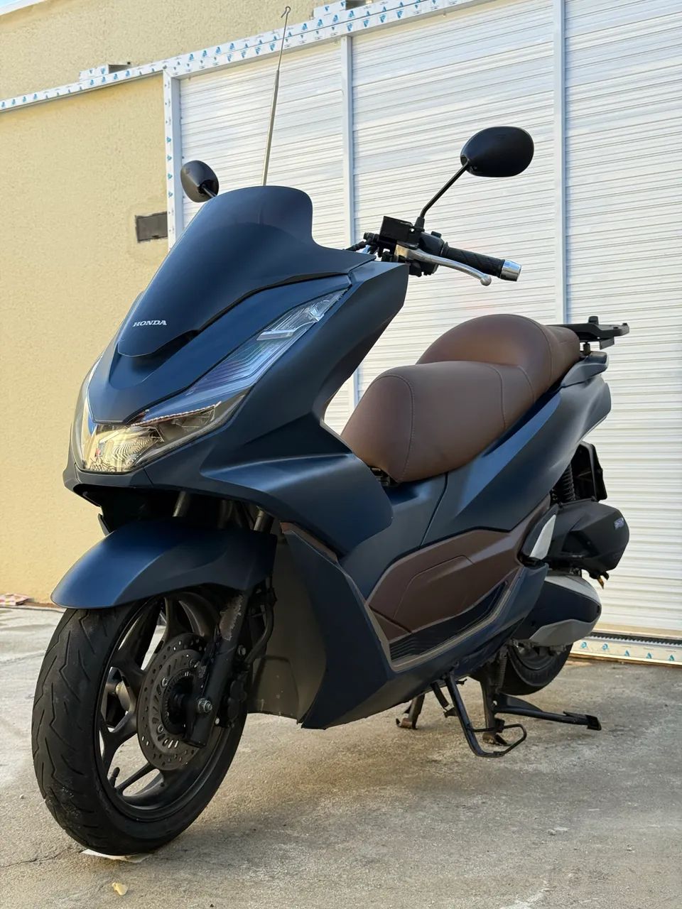 Honda PCX 2023 - Muito conservada