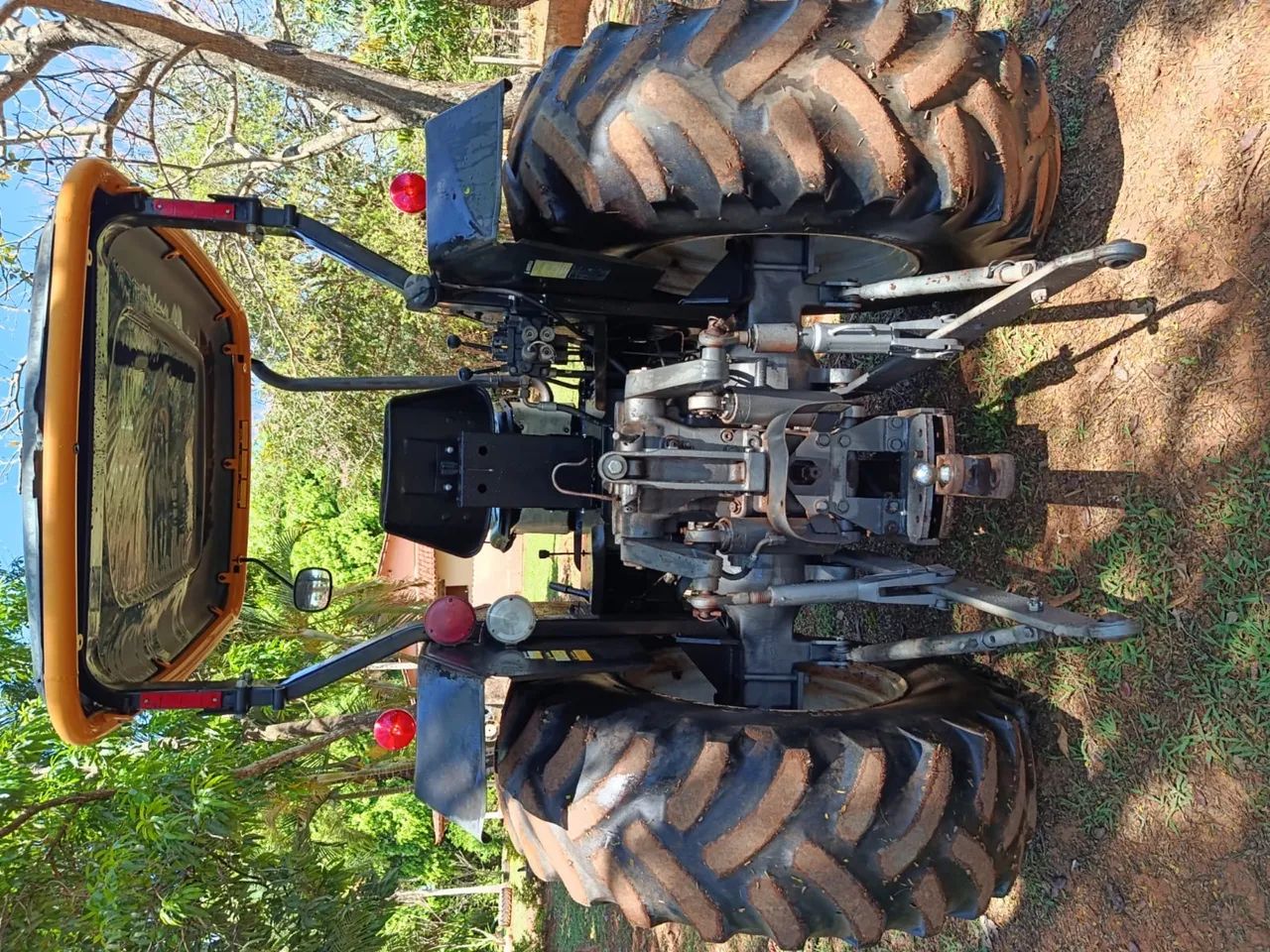 Trator Valtra a750 - Foto 3