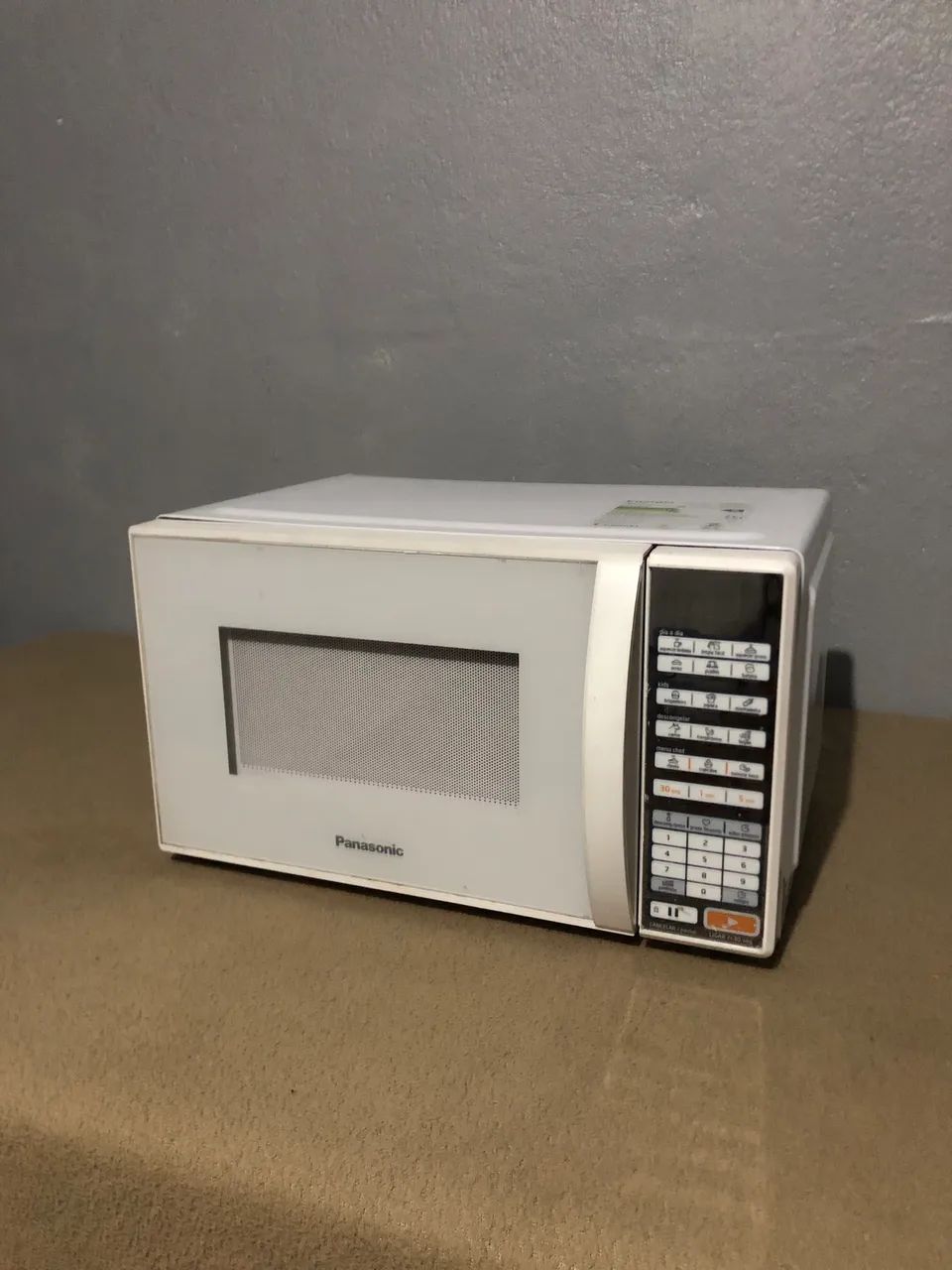 Microondas 23l bem conservado  - Foto 2